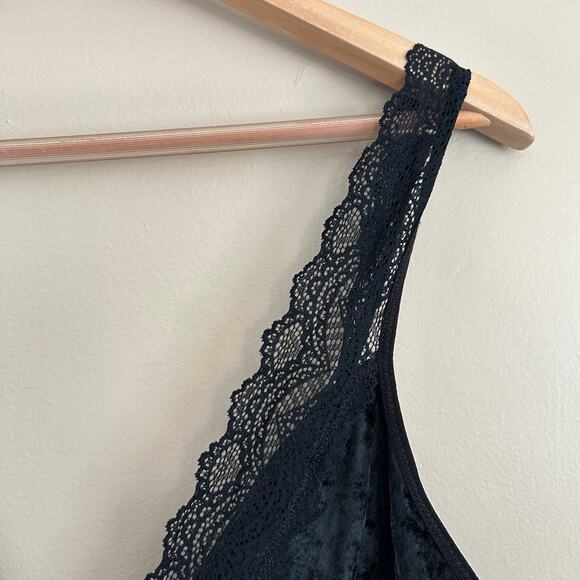 Intimately Free People Black Crushed Velvet Mini Slip Dress Women’s Large - Picture 3 of 7
